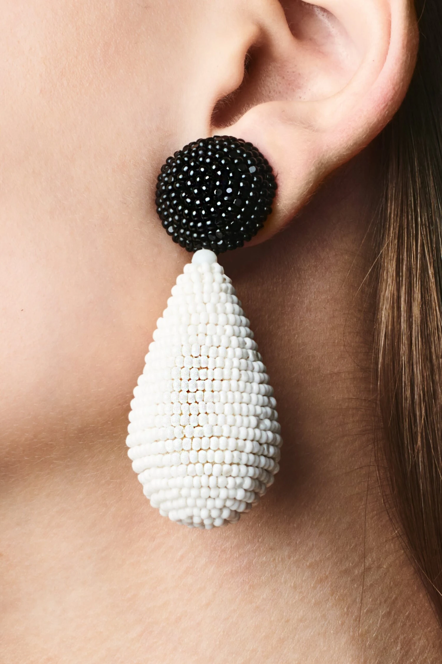 ALENA EARRINGS - WHITE/JET 3 ALENA EARRINGS - WHITE/JET